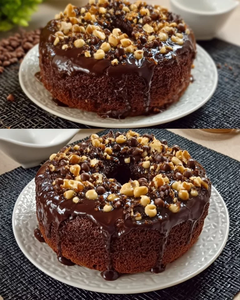 Fetta di torta di caffè su piatto elegante