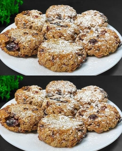 Piatto sano preparato con ingredienti freschi e nutrienti per un desserto sano.