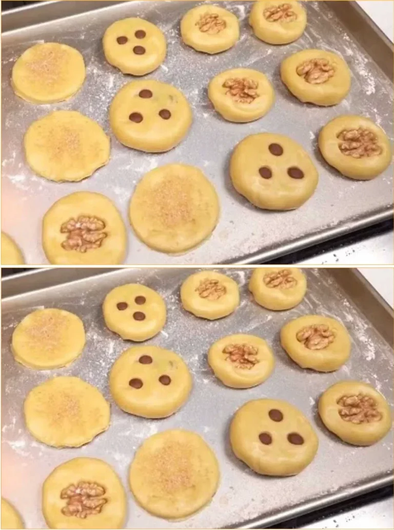 Biscotti di Burro freschi su un piatto, pronti per essere gustati