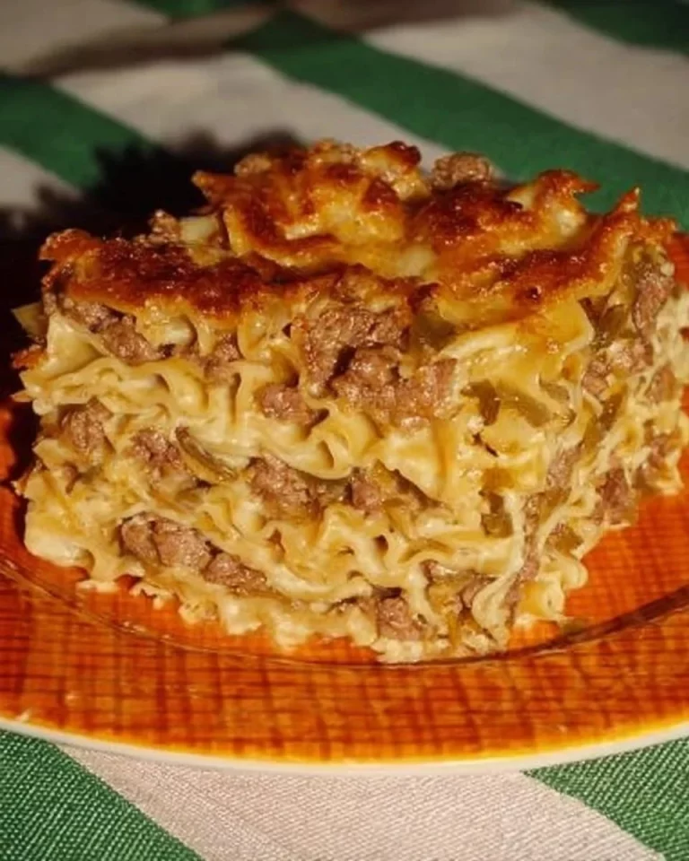 Crostata di Tagliolini, dolce tradizionale italiano a base di tagliolini