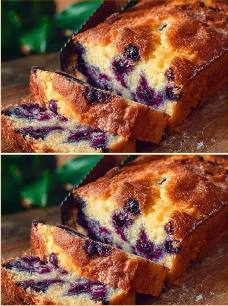 Torta di avena con farina d'avena, mela, yogurt e mirtilli