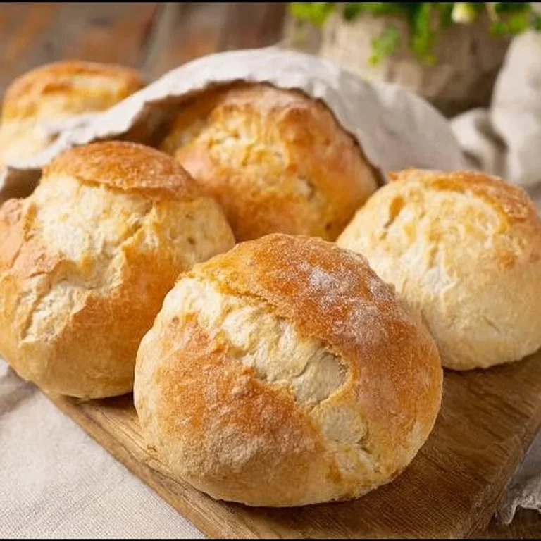 Delizioso Panini al Cucchiaio con ingredienti freschi e gustosi.