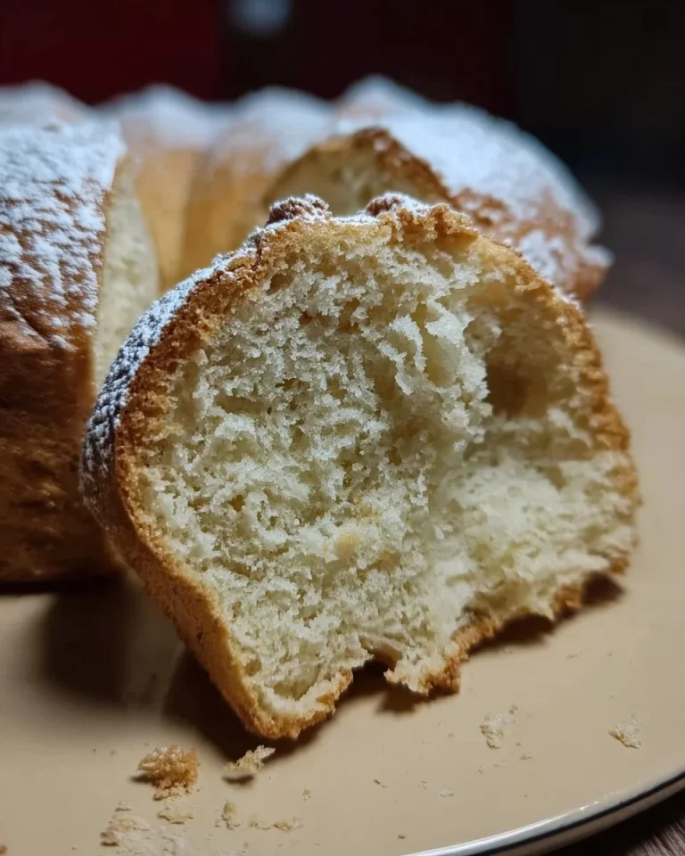 Torta Bundt di Latte Morbido, un dolce soffice e gustoso