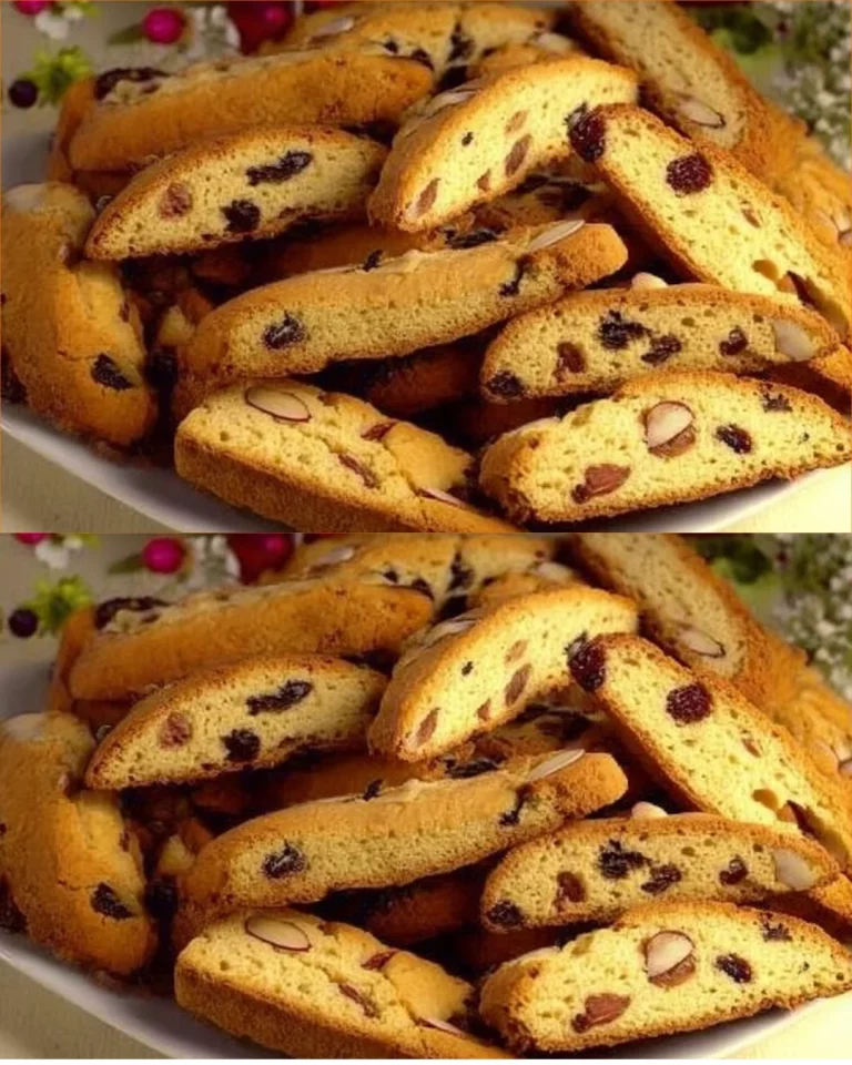 Biscotti alle mandorle e cranberries su un piatto decorativo