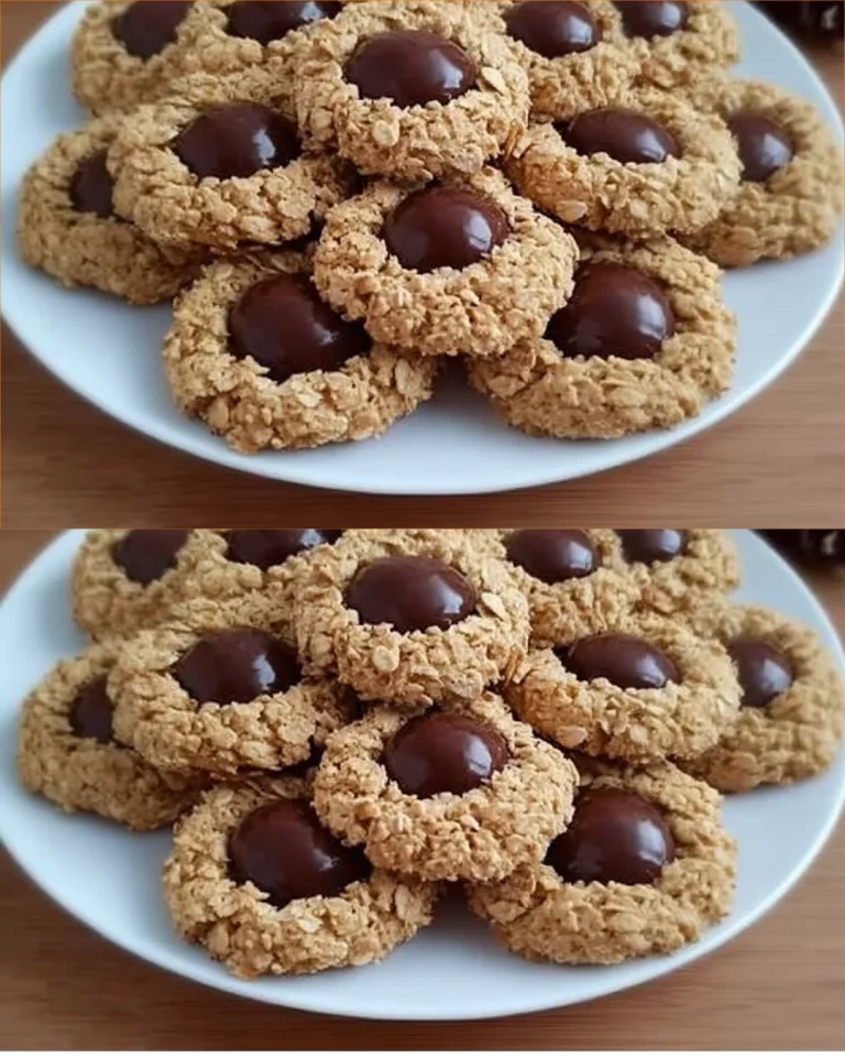Biscotti alle nocciole freschi e croccanti, perfetti per un dolce momento di pausa.