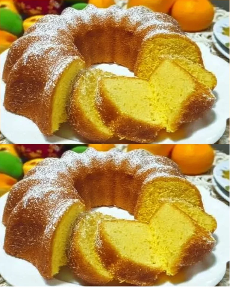 Fetta di Torta all'Arancia su un piatto decorato