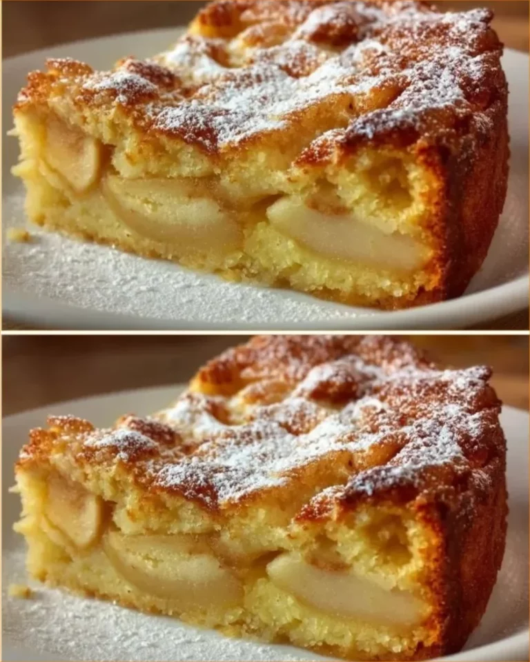 Fetta di torta di mele con pezzi di mela fresca