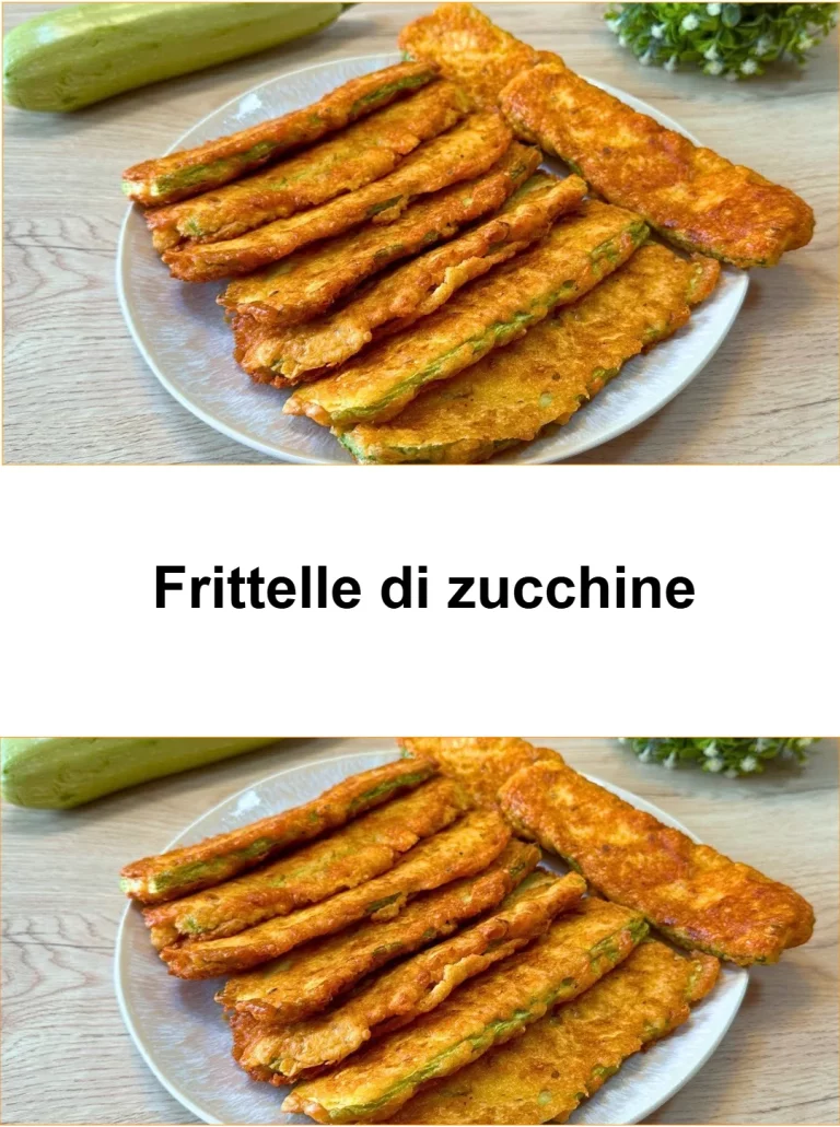 Frittelle di zucchine servite con salsa