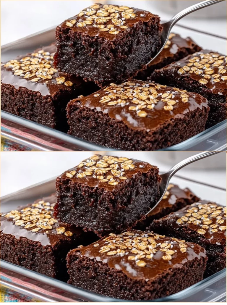 Piatto di avena, banana, cacao e arachidi preparato in modo salutare.